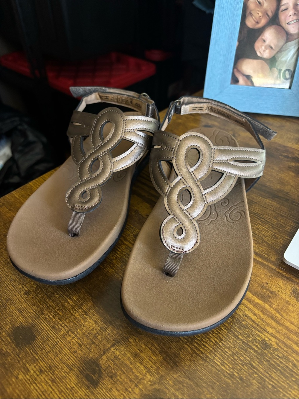 Rockport Brown Braided T-Strap Sandals